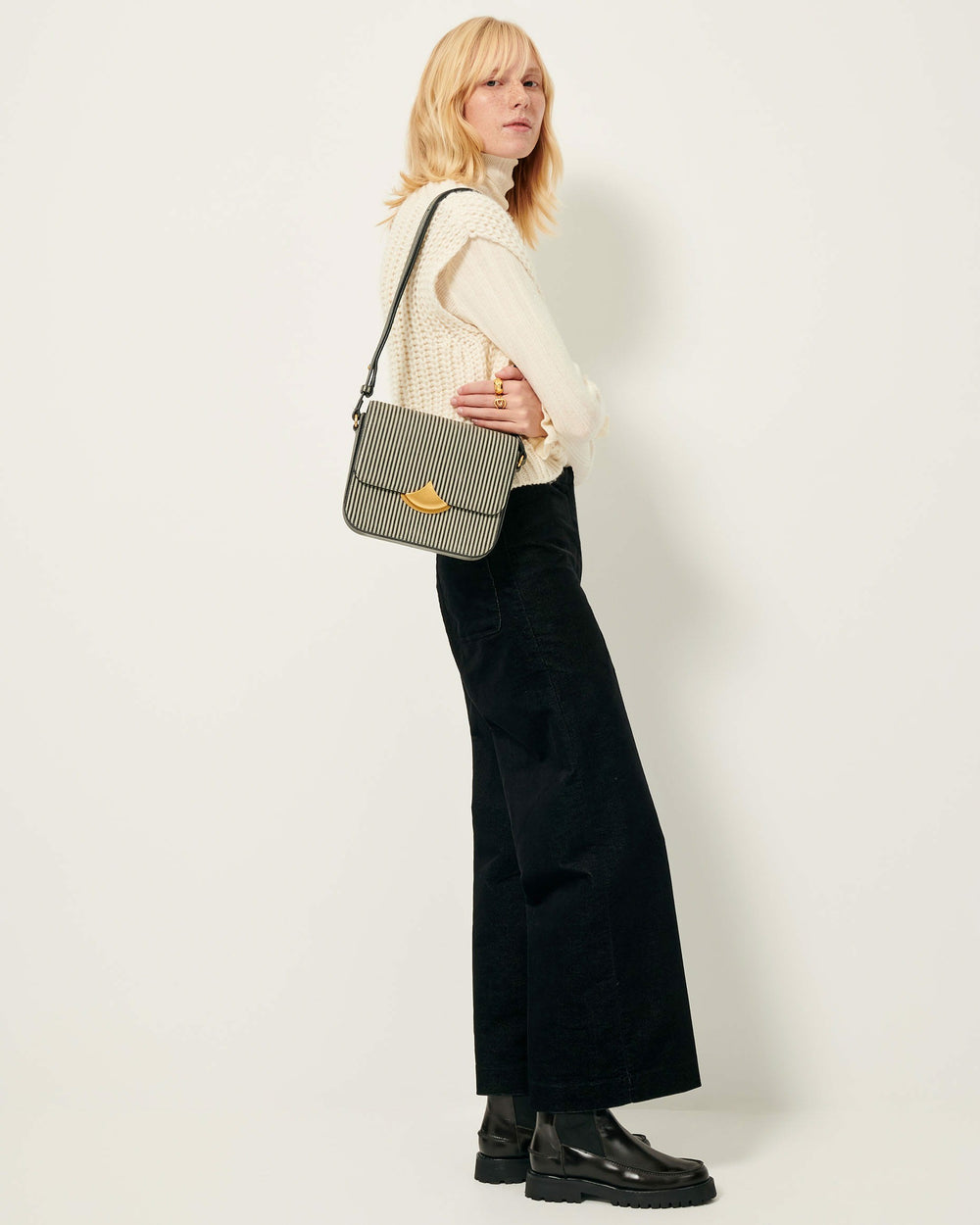 Women ALVELVET Black | Pants