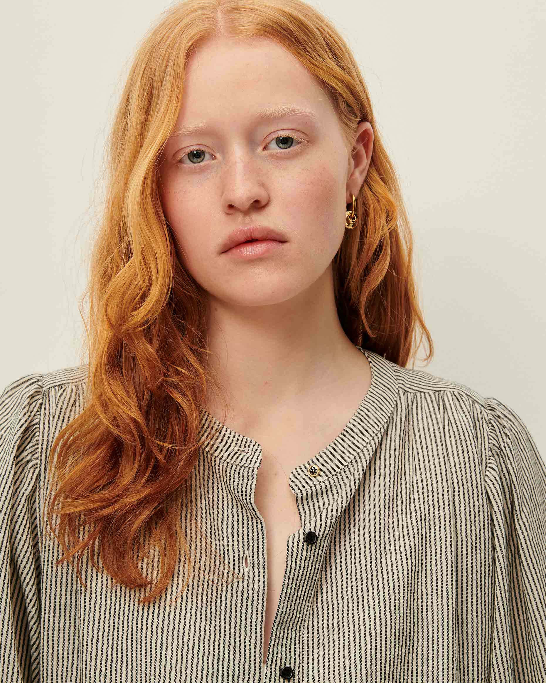 Women A VIEW Whiblack | Blouse