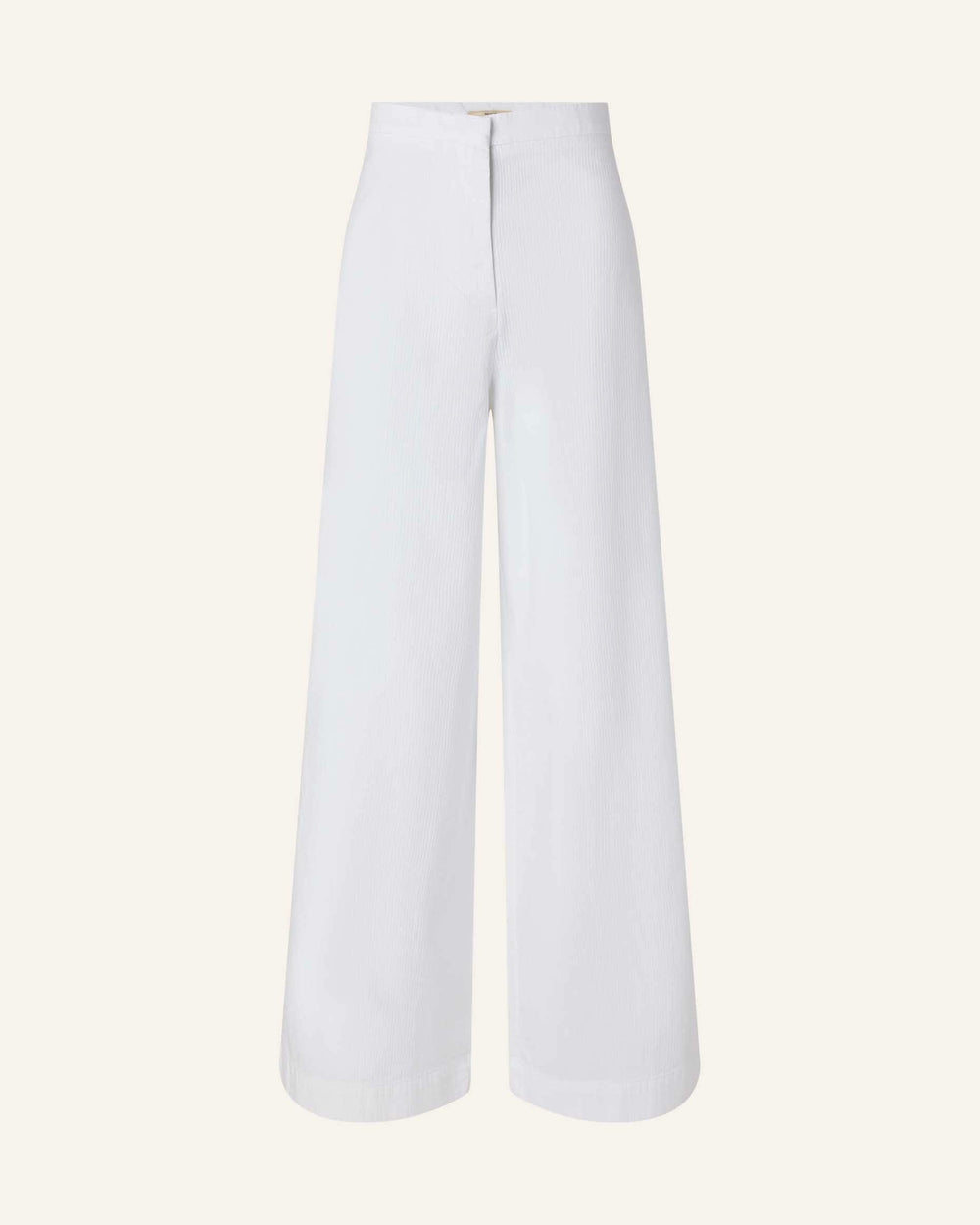 Women CAPRI White | Pants