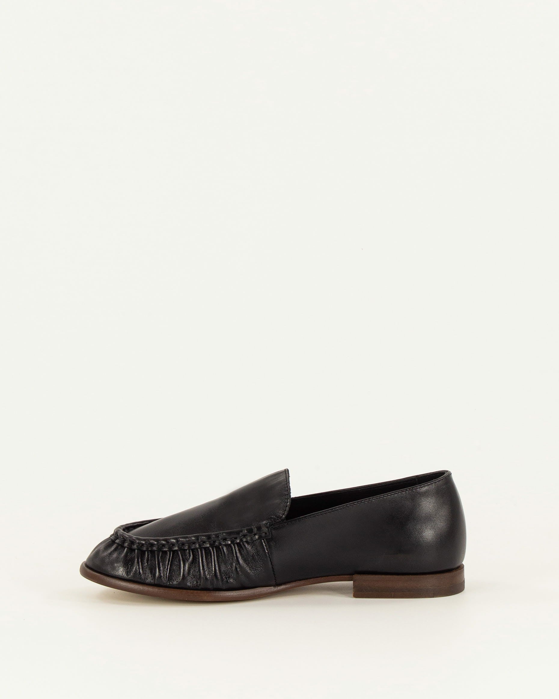 Women AYANO Black Leather | Loafers