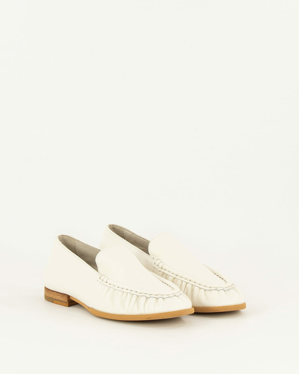 Women AYANO Milk Leather | Loafers