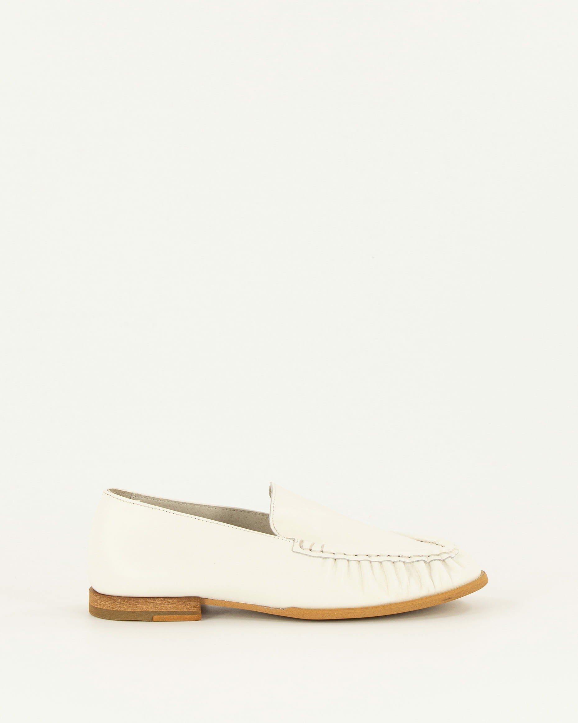 Women AYANO Milk Leather | Loafers