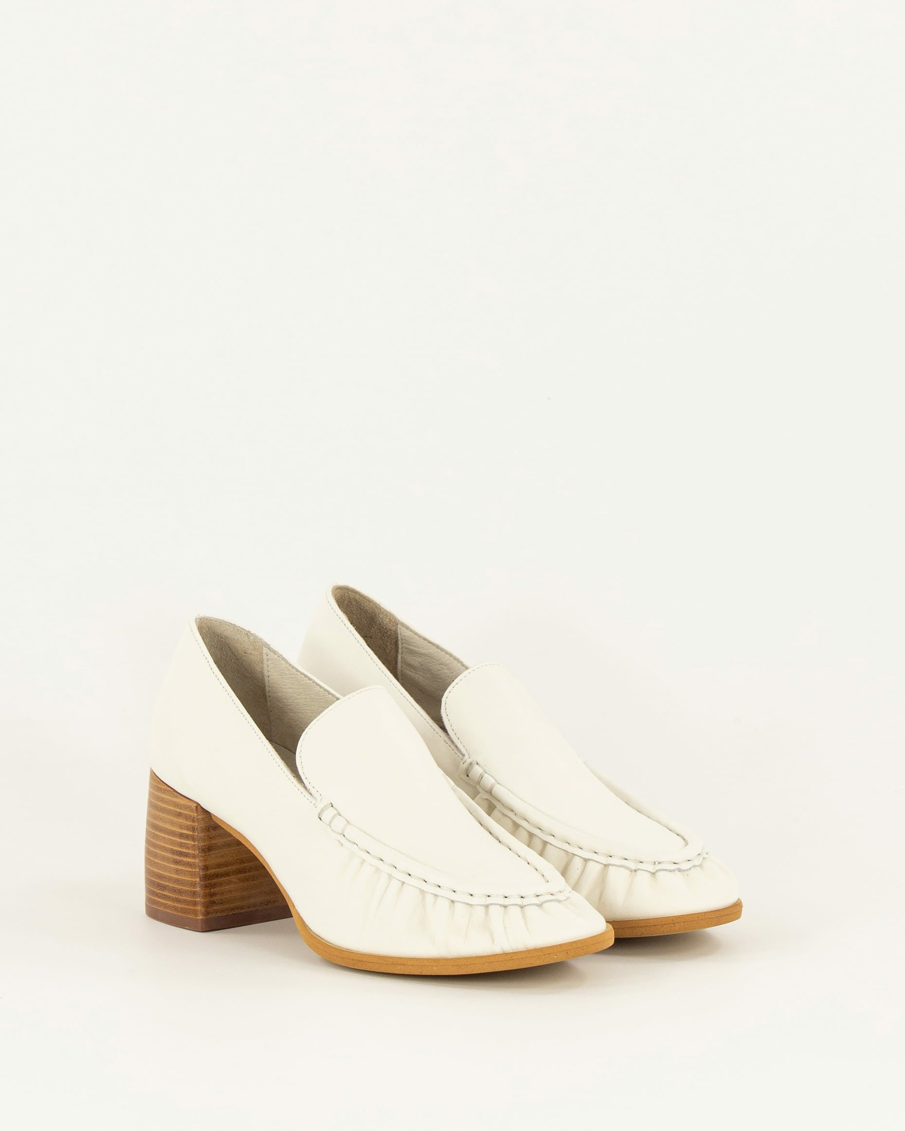 Women HIKARI Milk Leather | Loafers